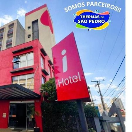 I-Hotel 피라시카바 외부 사진